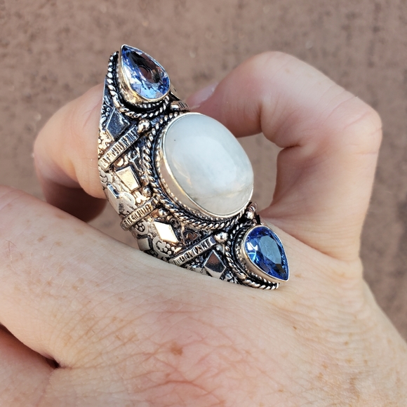 New Rainbow Moonstone & Blue Topaz 925 Silver Statement Ring. - Picture 9 of 12